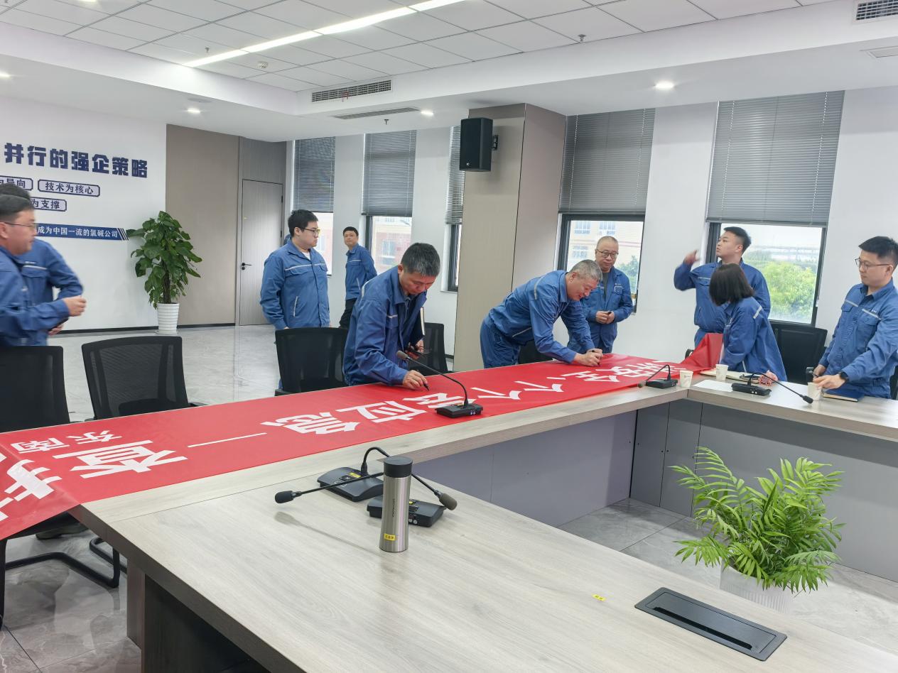 图片2.jpg 图片2.jpg