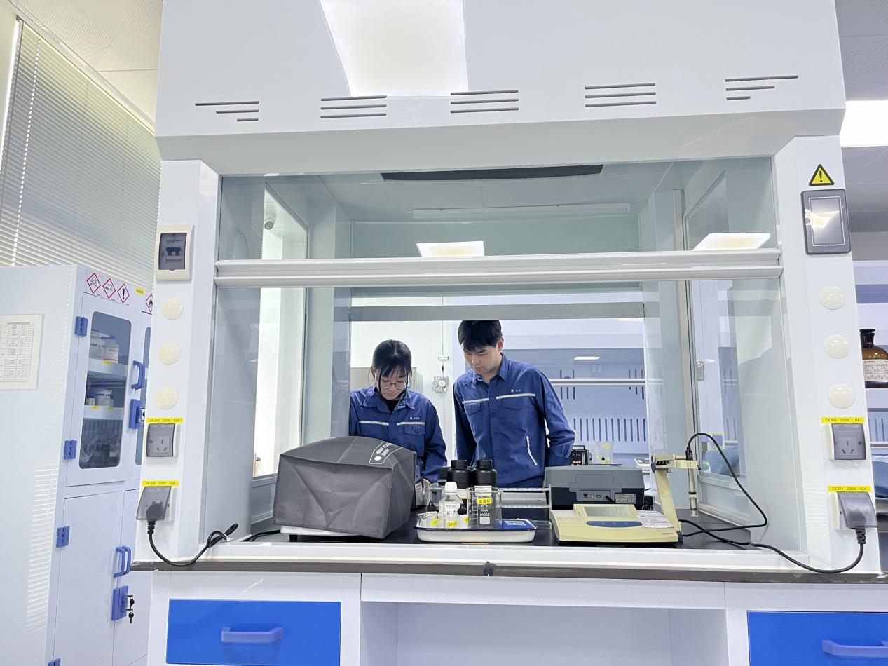 图片3.jpg 图片3.jpg